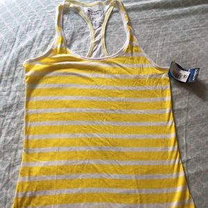 Champion workout tank with tags.